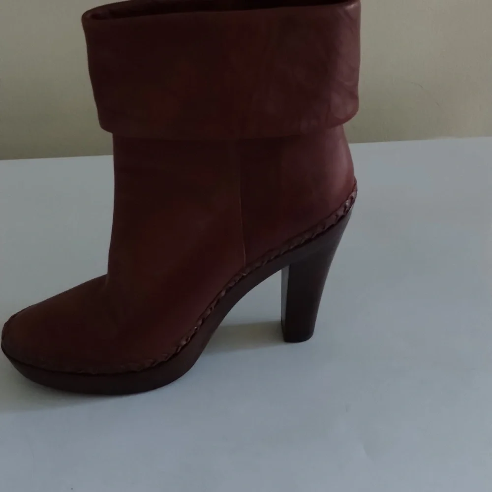 Cole Haan g series ankle booties size 8, brown, rust color - Picture 2 of 7